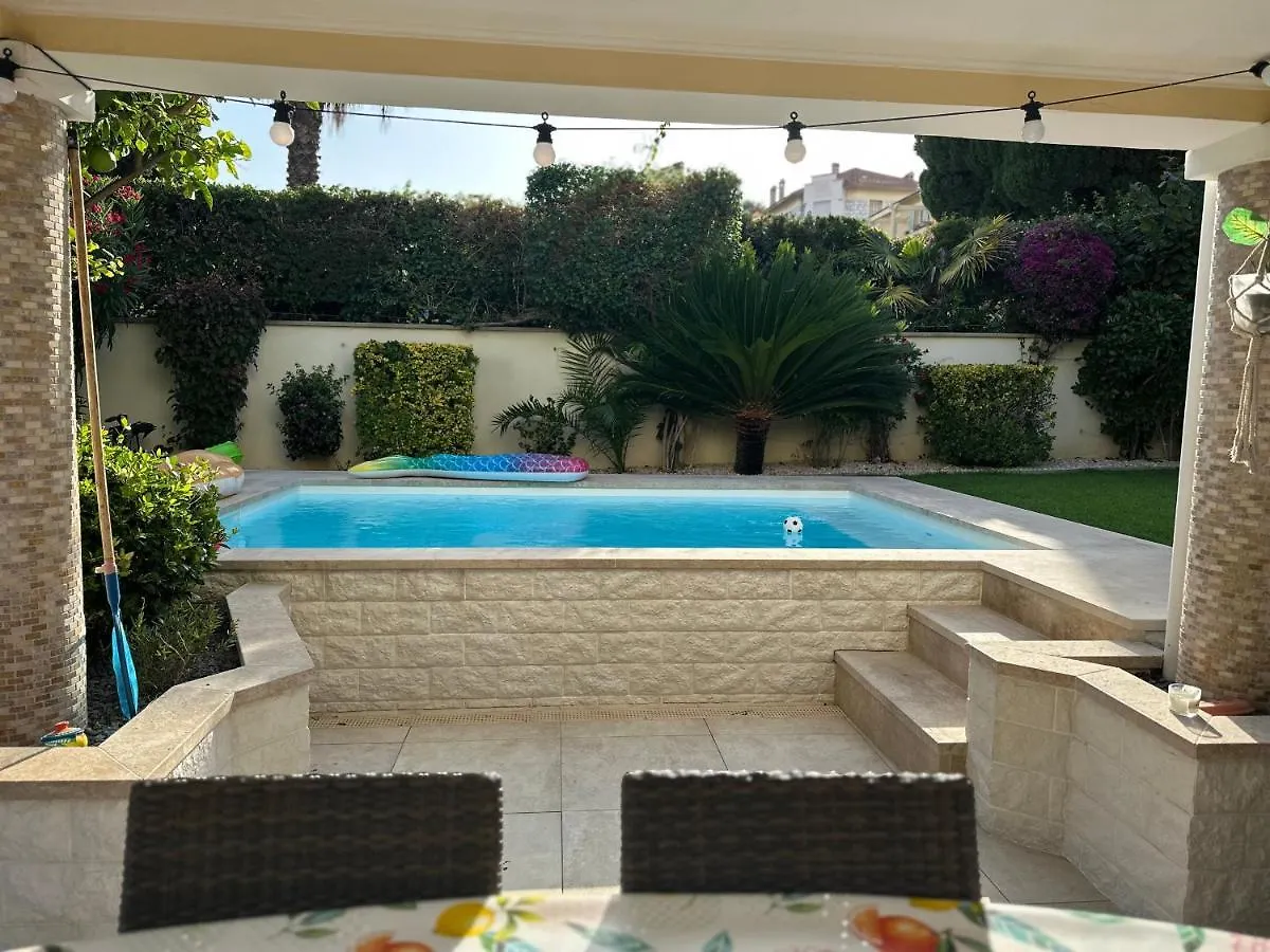 F2 Cagnes Sur Mer Proche Mer Et Commerces Location Saisonniere קאן סור מר