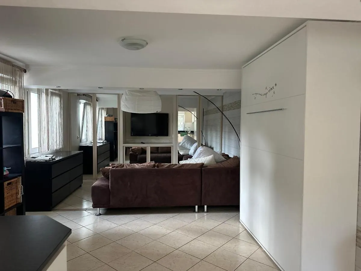 F2 Cagnes Sur Mer Proche Mer Et Commerces Location Saisonniere דירה קאן סור מר