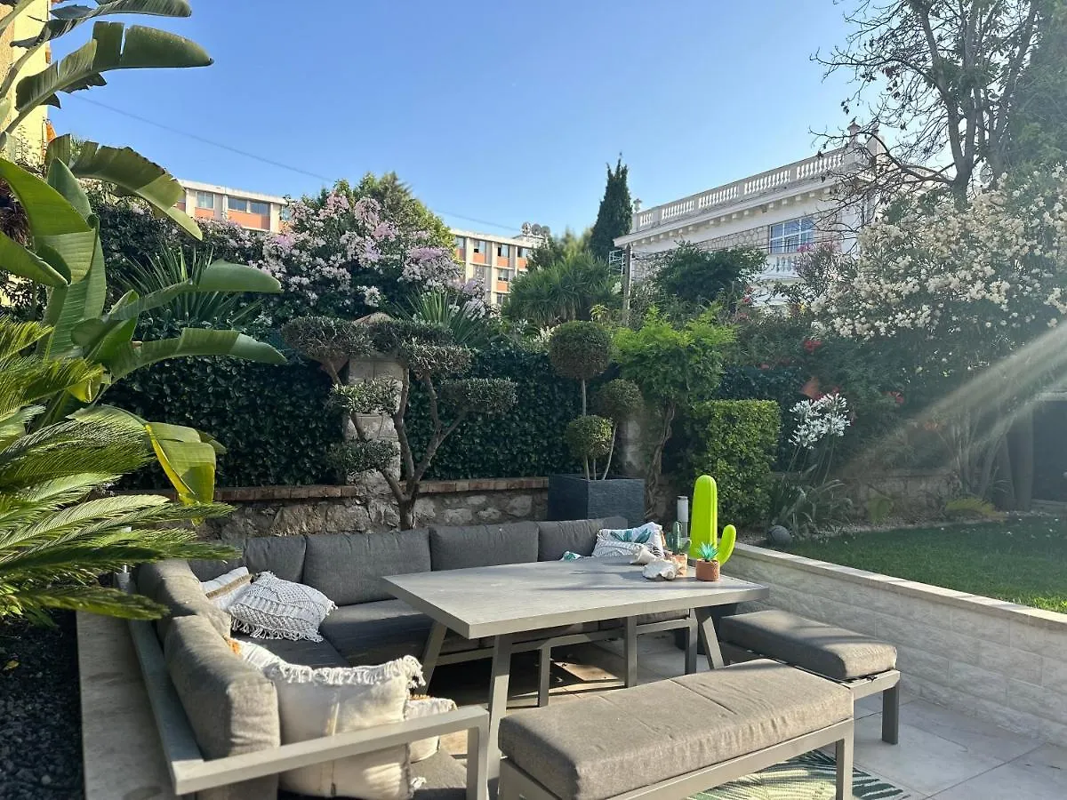 דירה F2 Cagnes Sur Mer Proche Mer Et Commerces Location Saisonniere צרפת